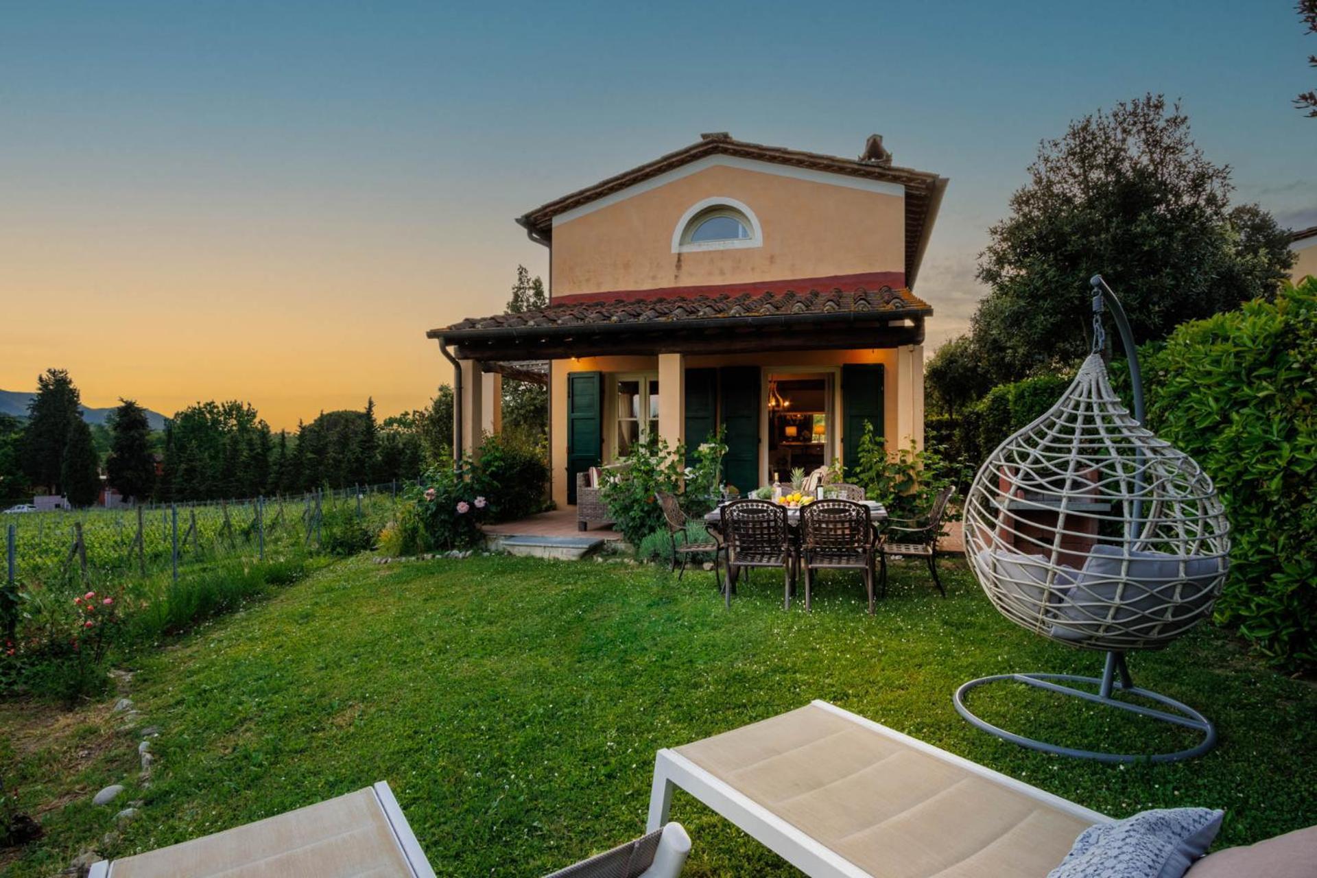 Cicale 3 Bedrooms Farmhouse With Shared Pool Λούκα Εξωτερικό φωτογραφία