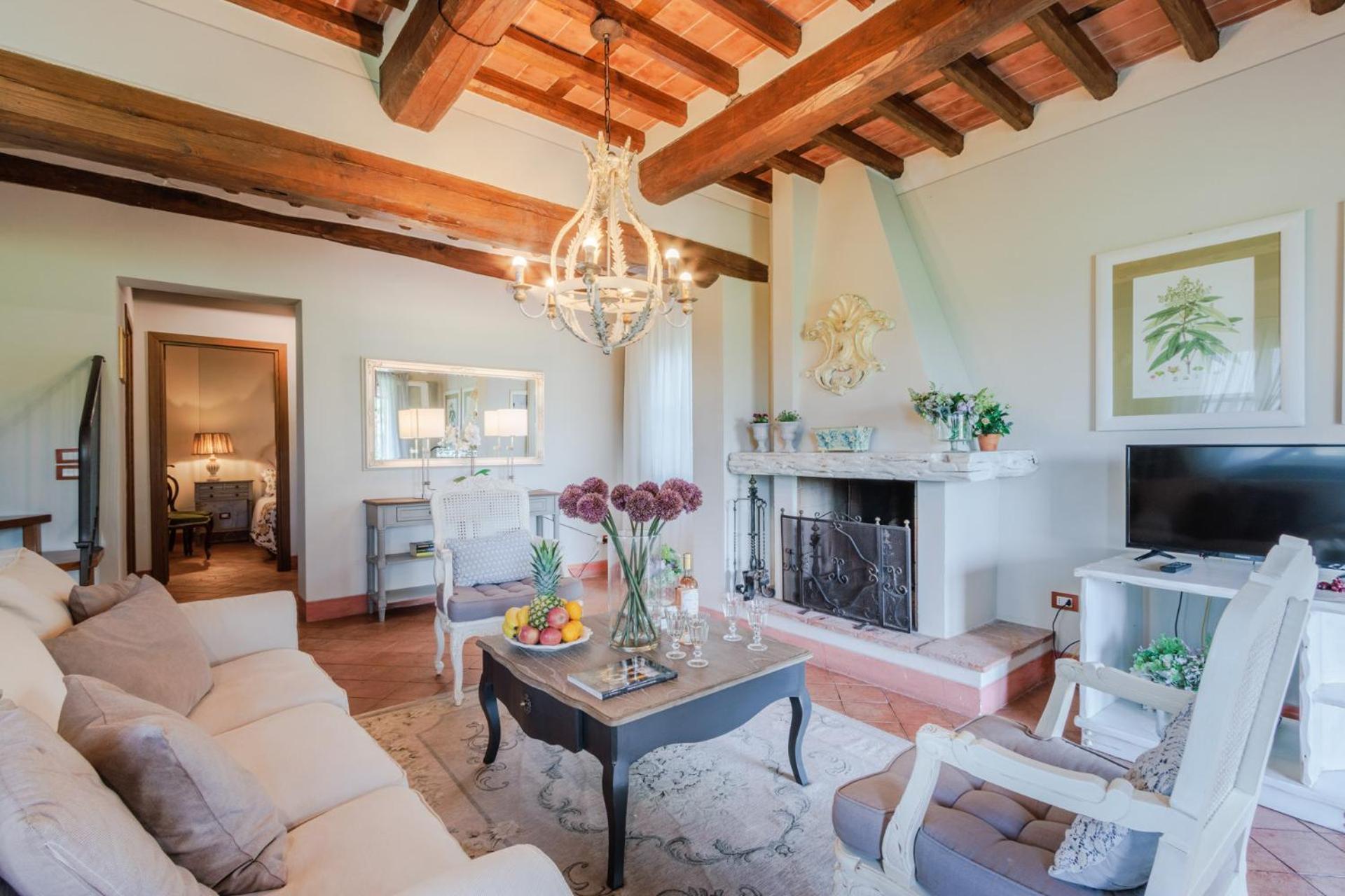 Cicale 3 Bedrooms Farmhouse With Shared Pool Λούκα Εξωτερικό φωτογραφία