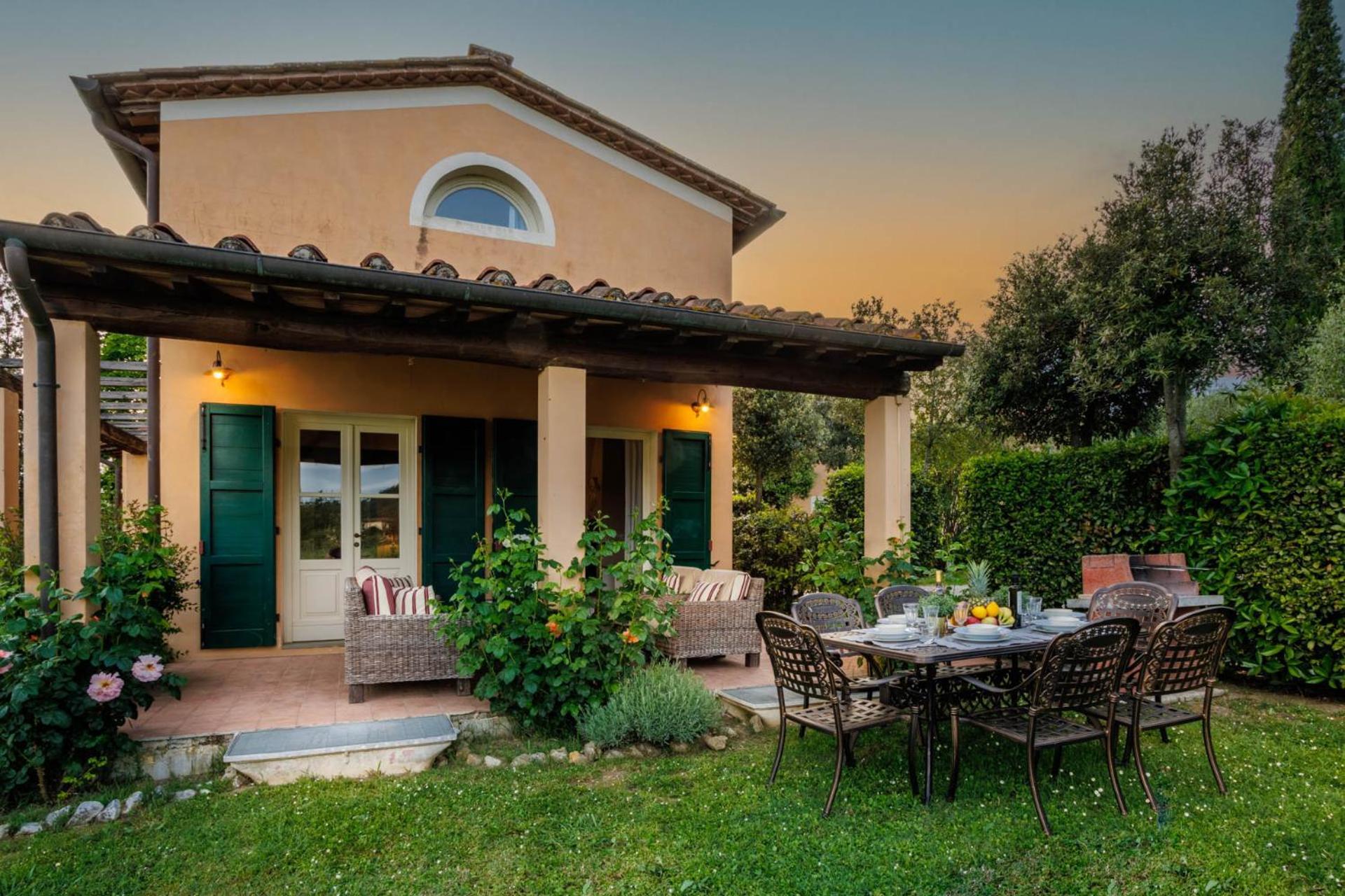 Cicale 3 Bedrooms Farmhouse With Shared Pool Λούκα Εξωτερικό φωτογραφία